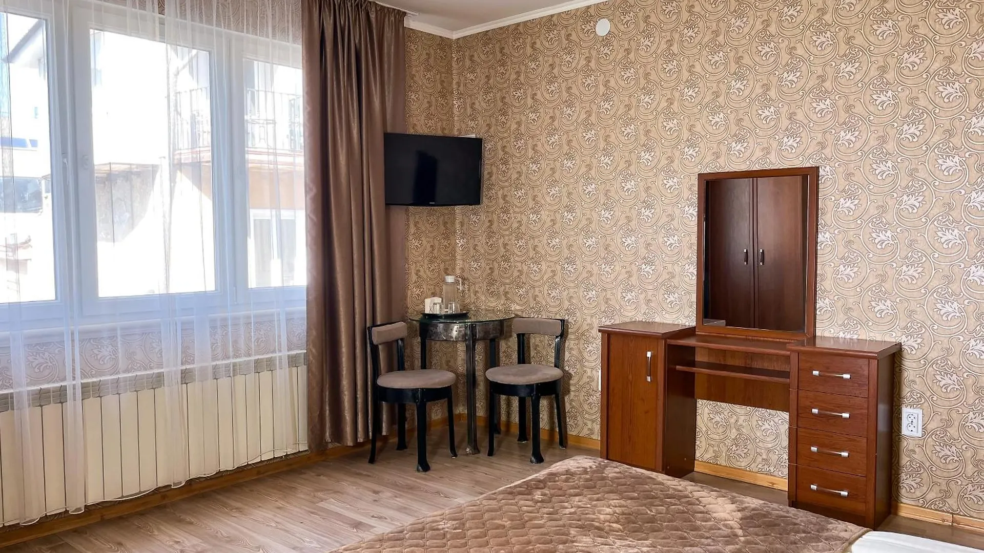 Traditional Old Town Angel Hotel Львов 3*,